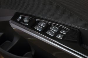 SsangYong Tivoli Ultimate 2020 года  (UK)